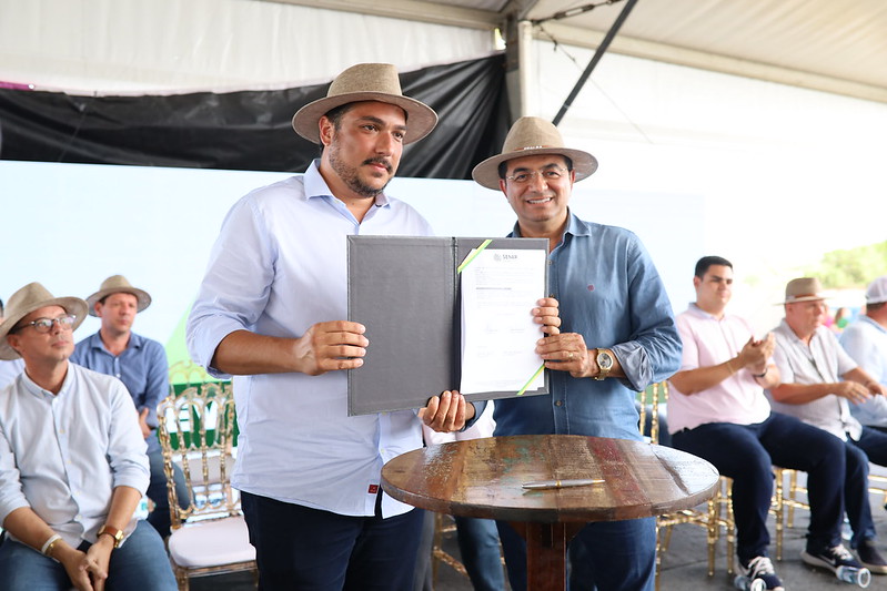 Senar Sergipe e Prefeitura de Itabaiana assinam convênio durante o Sealba Show para instalação da sala do produtor rural no município